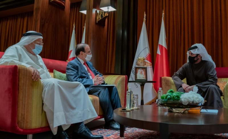 خالد بن حمد يوجه لإجراء الدراسات لخفض استهلاك الكهرباء والاستعانة بالطاقة البديلة