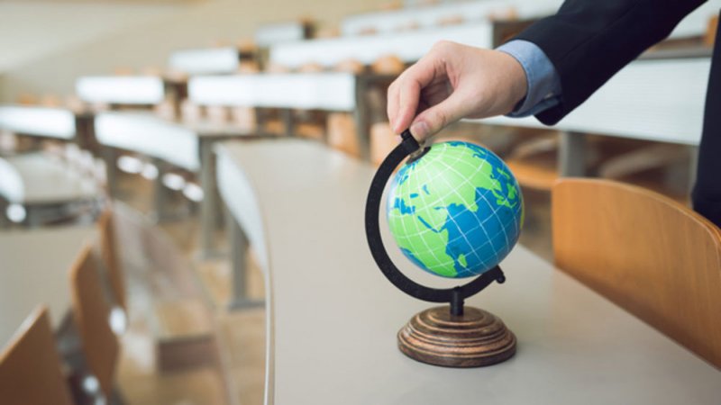 تدويل التعليم العالي سبيل وصول الجامعات البحرينية إلى الريادة العالمية