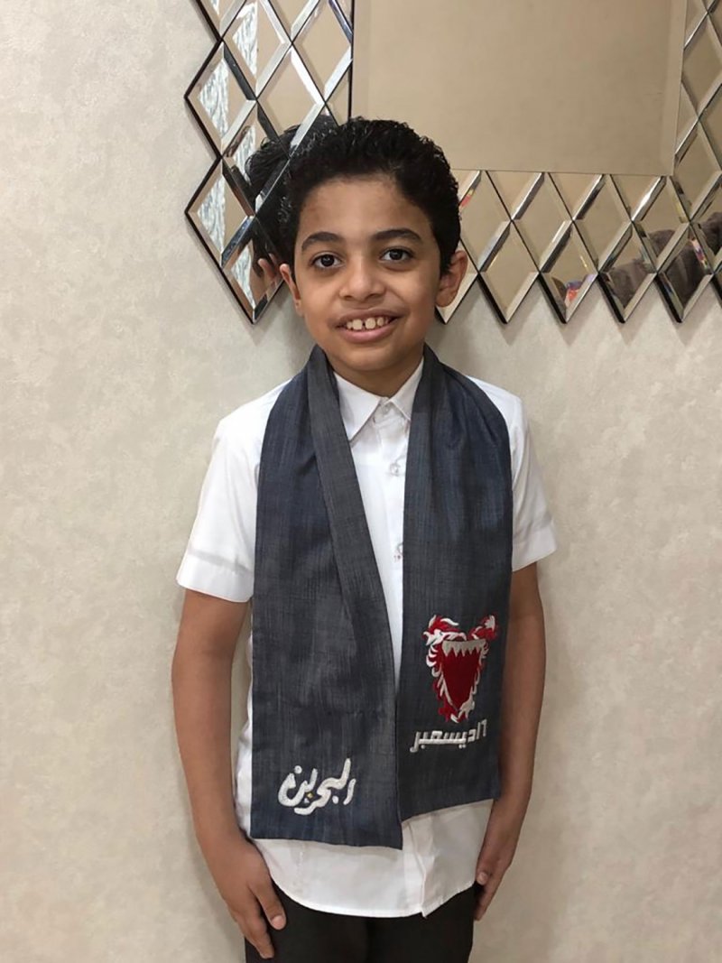 رغم التوحد.. "علي" نجم المسرح المدرسي والكشافة