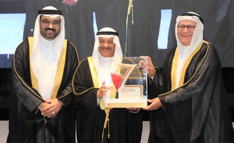 رئيس مجلس الشورى يشيد بإسهامات برنامج (صناع القرار الاقتصادي) في دعم المؤسسات الصغيرة والمتوسطة