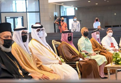 جلالة الملك المفدى ينيب سمو الشيخ عبدالله بن حمد لافتتاح الكاتدرائية الكاثوليكية الجديدة الأكبر في منطقة الخليج العربي
