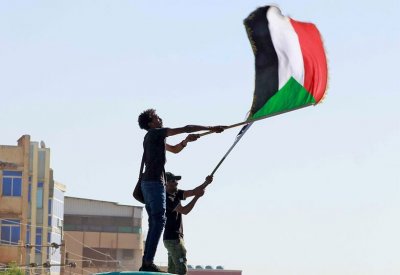 بلبلة في حزب الأمة السوداني.. حول اتفاق حمدوك البرهان