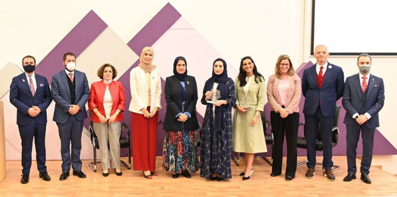 الأنصاري تؤكد أن المرأة البحرينية كانت حاضرة بقوة في جميع مراحل تطور البلاد
