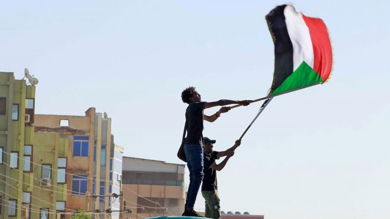 بلبلة في حزب الأمة السوداني.. حول اتفاق حمدوك البرهان