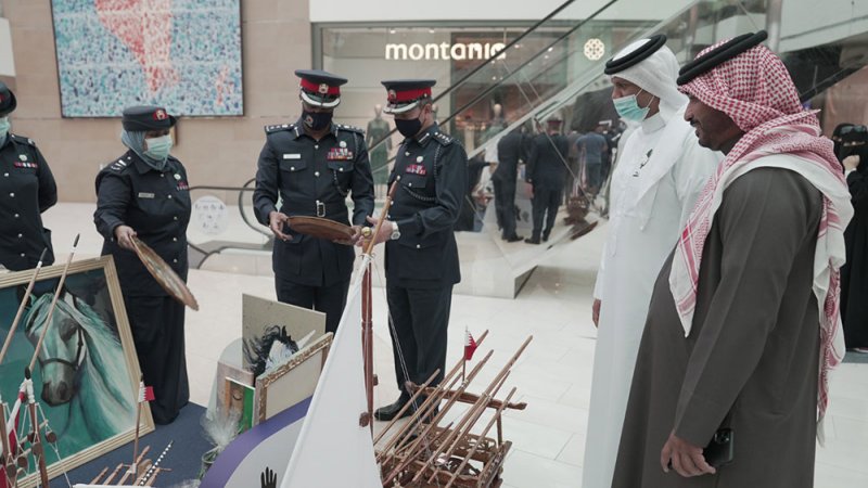 مدير الإصلاح والتأهيل يفتتح معرض حقوق الإنسان بمجمع السيف