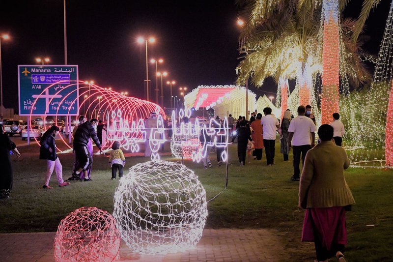 "البلديات" تكسو شوارع المملكة بالزينة والأنوار ابتهاجا بالأعياد الوطنية