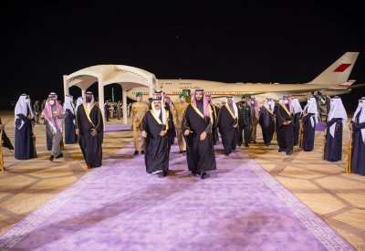 بالصور: جلالة الملك المفدى يصل إلى الرياض