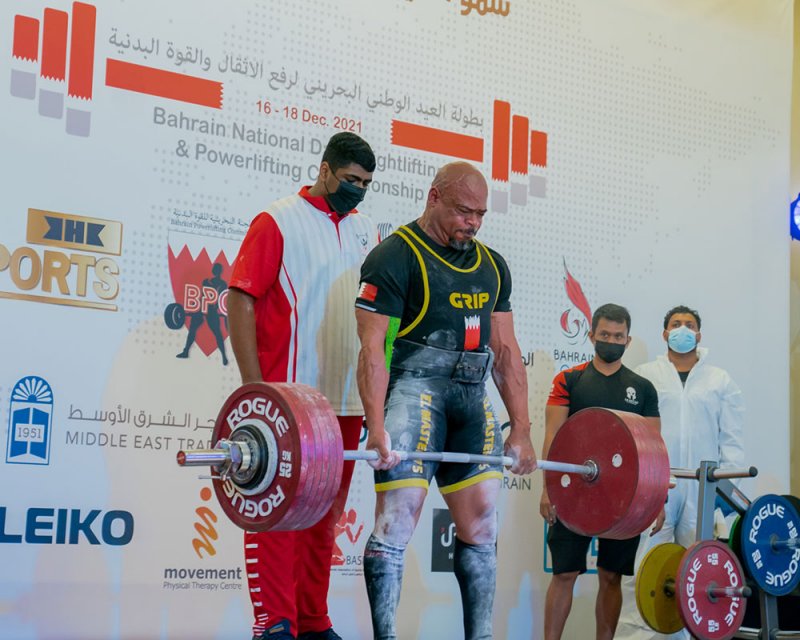 خالد بن حمد: جهود كبيرة لاتحاد رفع الأثقال في الارتقاء بالرياضة