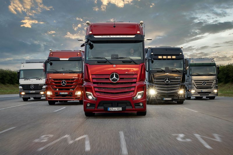 MERCEDES-BENZ TRUCKS تحتفل بمرور 125 عامًا من الريادة