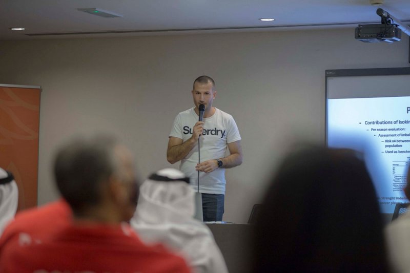 النصف يشهد الندوة الطبية للخبير الفرنسي "جيروم أندرال"