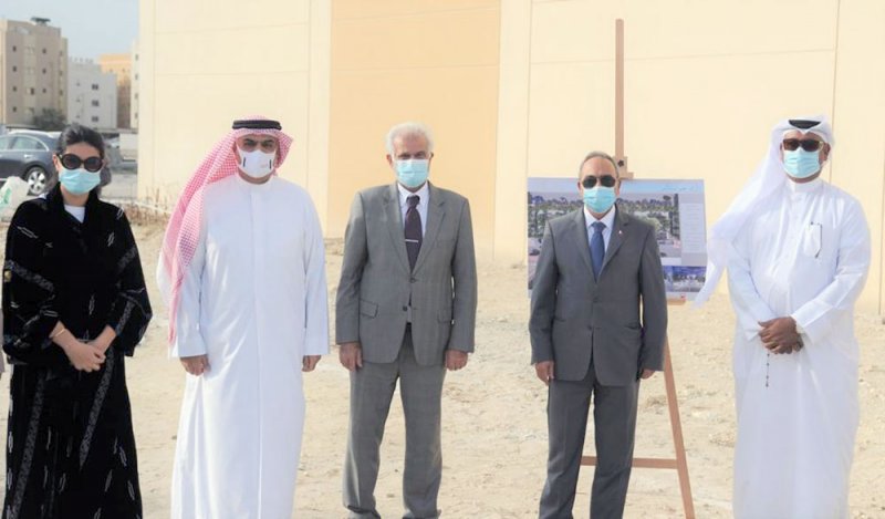وزير "الأشغال" يتفقد مشروع واجهة بوابة سار