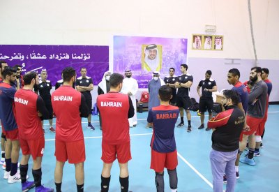 رئيس الاتحاد يسأل اللاعبين: من منكم غير جاهز لتمثيل المنتخب؟ 