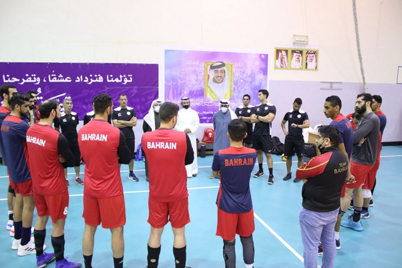رئيس الاتحاد يسأل اللاعبين: من منكم غير جاهز لتمثيل المنتخب؟ 