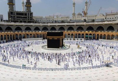 السعودية.. تعرف على تفاصيل حجز تصاريح العمرة لشهر يناير