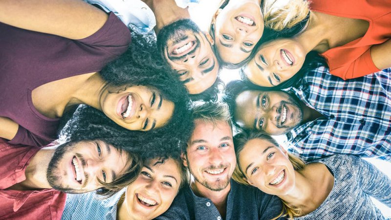في زمن الجائحة.. هذه الخطوات تجعلك أكثر مرحاً