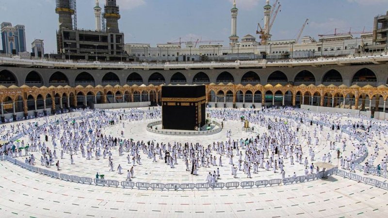 السعودية.. تعرف على تفاصيل حجز تصاريح العمرة لشهر يناير