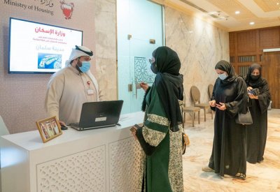 بالصور: توزيع البيوت تتم بوتيرة متسارعة