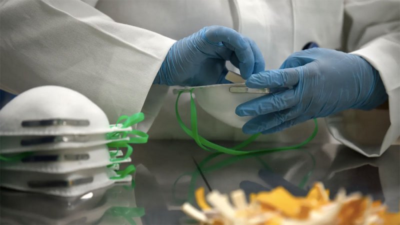 لمواجهة أوميكرون.. "مطلوب" تغيير أقنعة الوجه