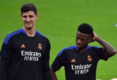ضربة موجعة لريال مدريد.. إصابة كورتوا وفينيسيوس بكورونا