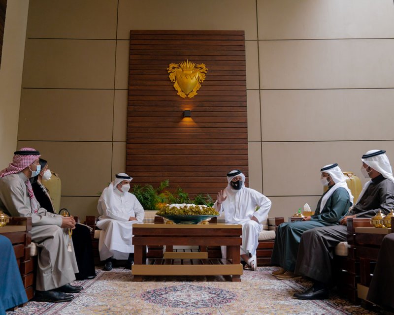 خالد بن حمد: نحرص على إطلاق المبادرات النوعية الهادفة التي تعزز المنافسة والمعرفة والروابط الأسرية