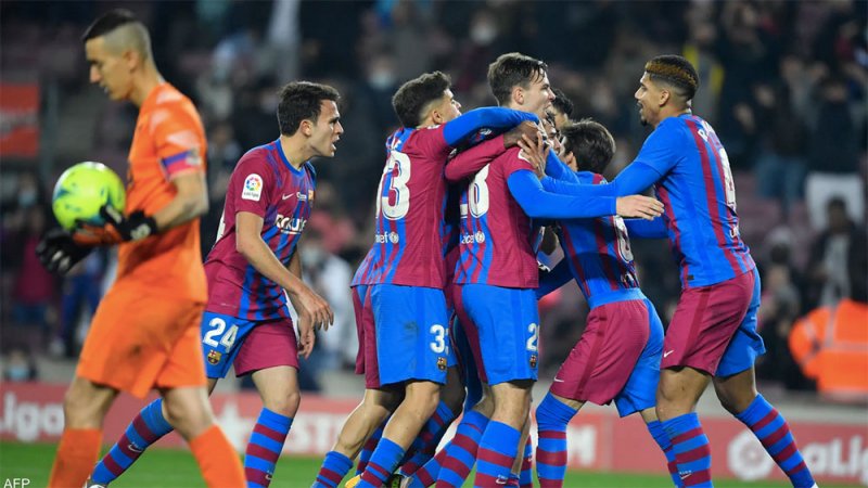برشلونة.. لاعبون جدد ينضمون إلى "قائمة كورونا"