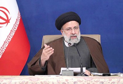 الرئيس الإيراني: “أميركا تسير نحو الأفول”