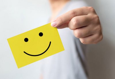 في 30 ثانية فقط.. 10 طرق تجعلك سعيدا