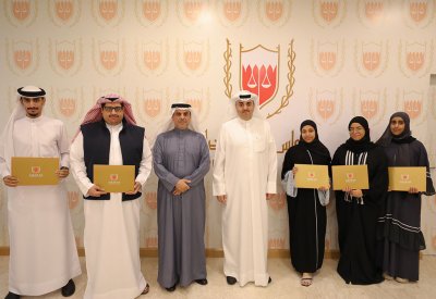 الأمانة العامة للمجلس الأعلى للقضاء تختتم برنامج العيادة القانونية لطلبة كلية القانون بجامعة البحرين