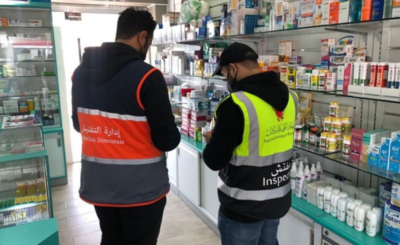 وزارة التجارة تنظم مع الجهاز الوطني للإيرادات حملات تفتيشية وتغلق أربعة محلات