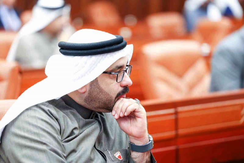 كورونا قد تؤجل الحج.. والسلوم: لتعويض المكاتب