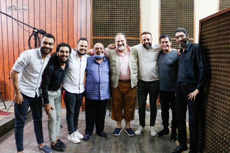 "هاملت بالمقلوب" تعيد خالد الصاوي للمسرح
