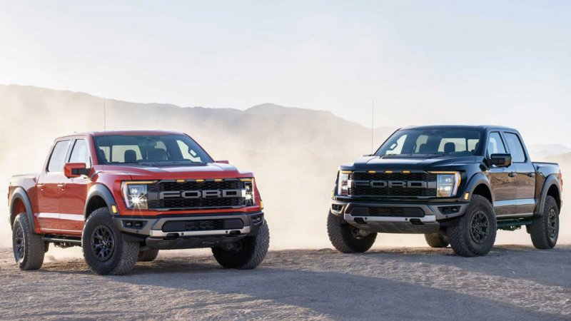 فورد تقدم " شاحنة "F-150 رابتر" الصحراوية