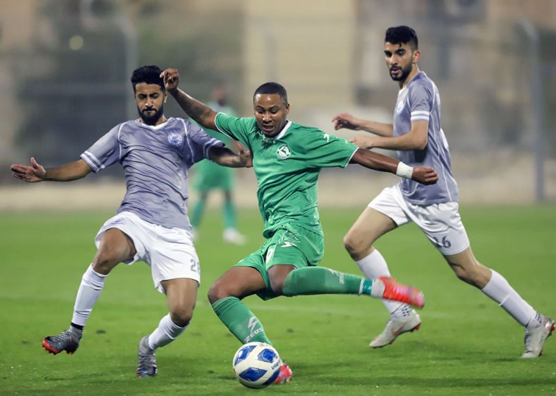 البحرين يعزز صدارته لدوري الثانية ويبقي التضامن على نقطته