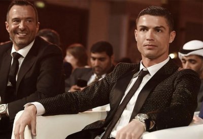 محادثات طارئة.. رونالدو يفكر بالرحيل وهذه الأسباب