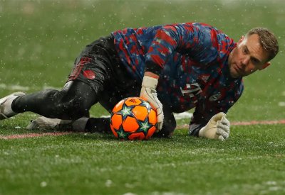 نوير يعود إلى تدريبات بايرن ميونخ بعد تعافيه من كورونا