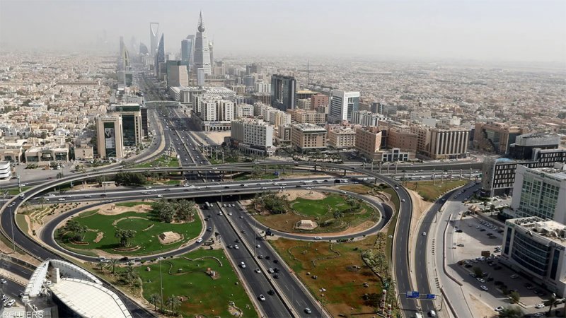 السعودية تفرض غرامة مالية ضخمة على مخالفي تدابير كورونا
