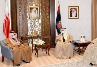وزير الداخلية يبحث مع الأمين العام لمجلس وزراء الداخلية العرب تعزيز التعاون الأمني العربي