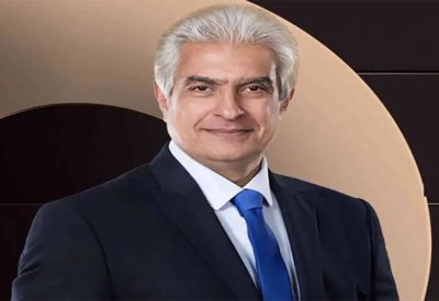 تعليقاً على تلميحات زوجته.. طبيب الإبراشي "الخطأ وارد"