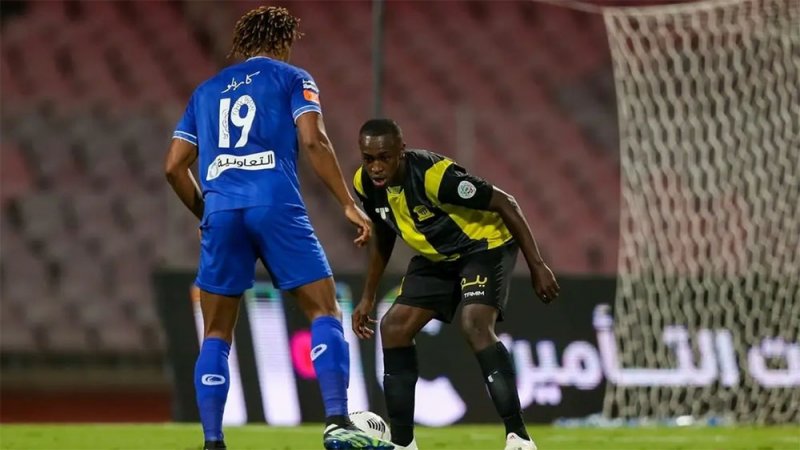 إقامة مؤجلة الهلال واتحاد جدة في الثامن من مارس
