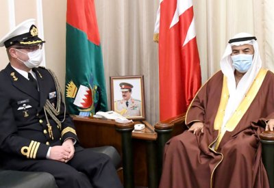 وزير شؤون الدفاع يستقبل الملحق العسكري الهولندي