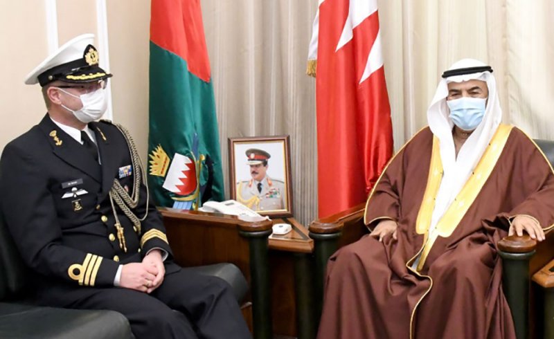 وزير شؤون الدفاع يستقبل الملحق العسكري الهولندي
