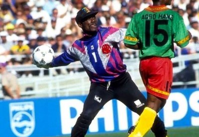أسطورة الكاميرون يدافع عن بلاده.. ويسخر من منتخب تونس