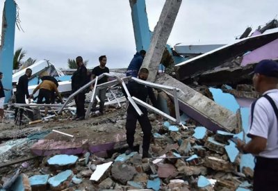 زلزال 6.7 درجات يضرب قبالة سواحل جاوة الإندونيسية