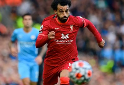 هذا رد ليفربول على تجديد عقد محمد صلاح.. طلب هذا الراتب