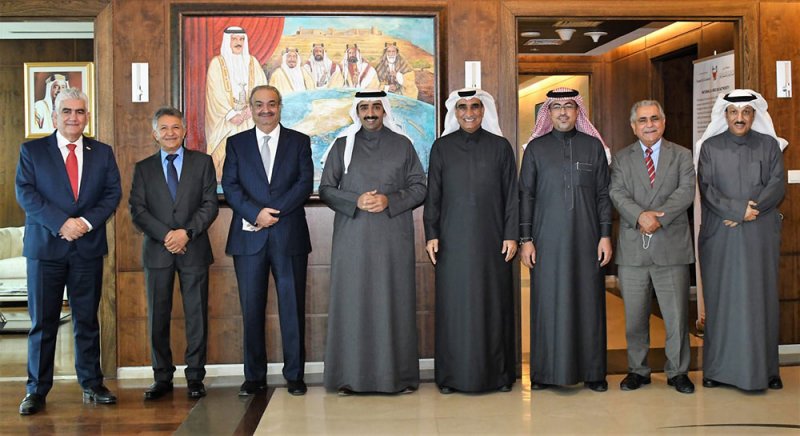 وزير النفط يجتمع مع رئيس الهيئة الاستشارية لمؤتمر ومعرض الشرق الأوسط السادس للصيانة والاعتمادية