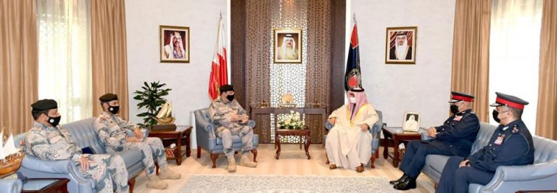 وزير الداخلية يستقبل مدير عام حرس الحدود السعودي