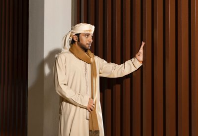 بالفيديو: عيضة المنهالي يسأل "وينك" بأشعار نهيان بن زايد آل نهيان