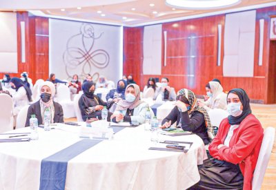 توفير التدريب لإكساب الموظفين مهارات صحية نفسية جديدة ببيئة العمل