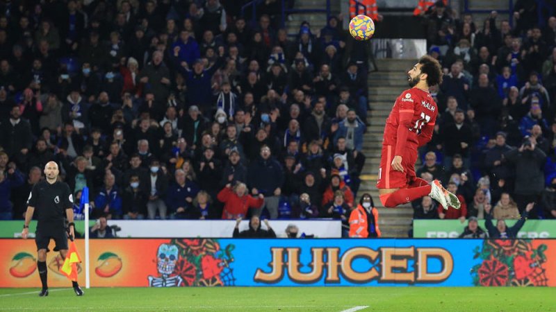"الأسطورة" ينصح ليفربول بالرضوخ لمطالب صلاح