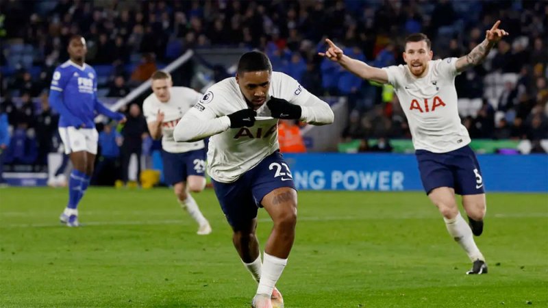 لاعب توتنهام بعد هدفي ليستر: أعيش حلم الطفولة